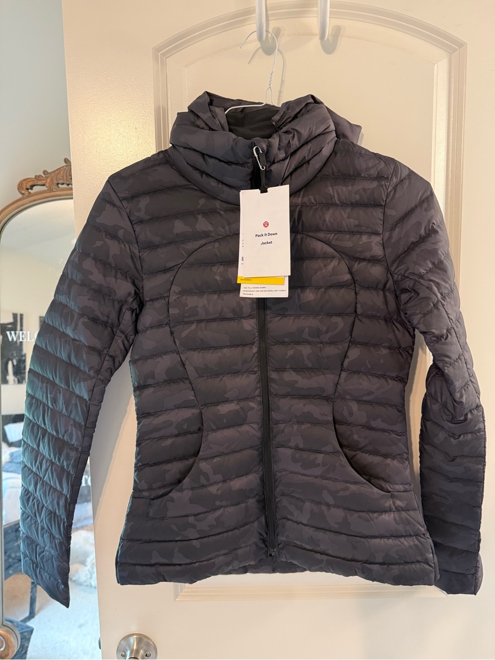 lululemon athletica Women's Quilted Packable Puffer Jacket - Dark Gray Camo